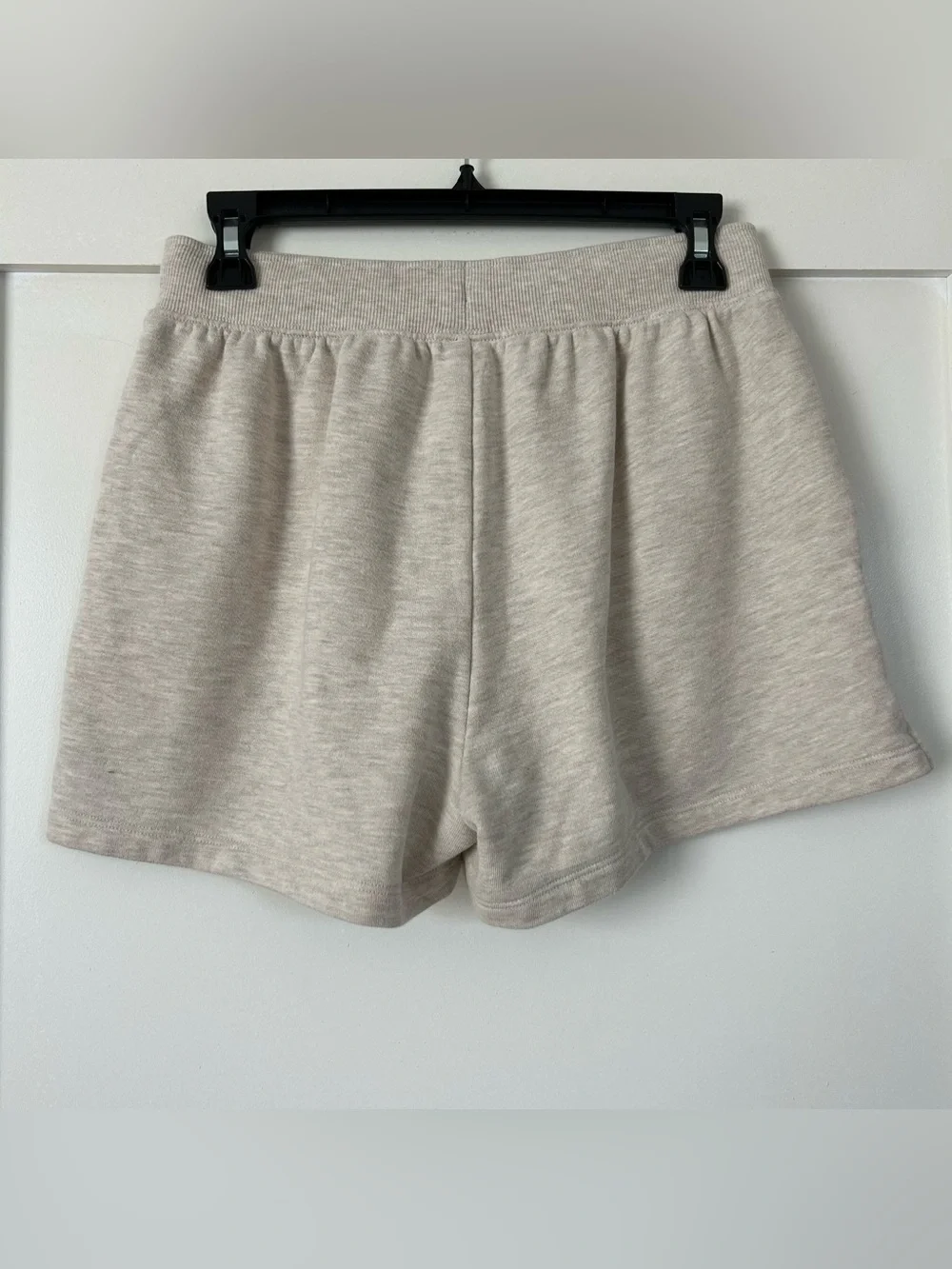 Alo Yoga Low Key Sweat Short Oatmeal Size Small - Picture 5 of 11